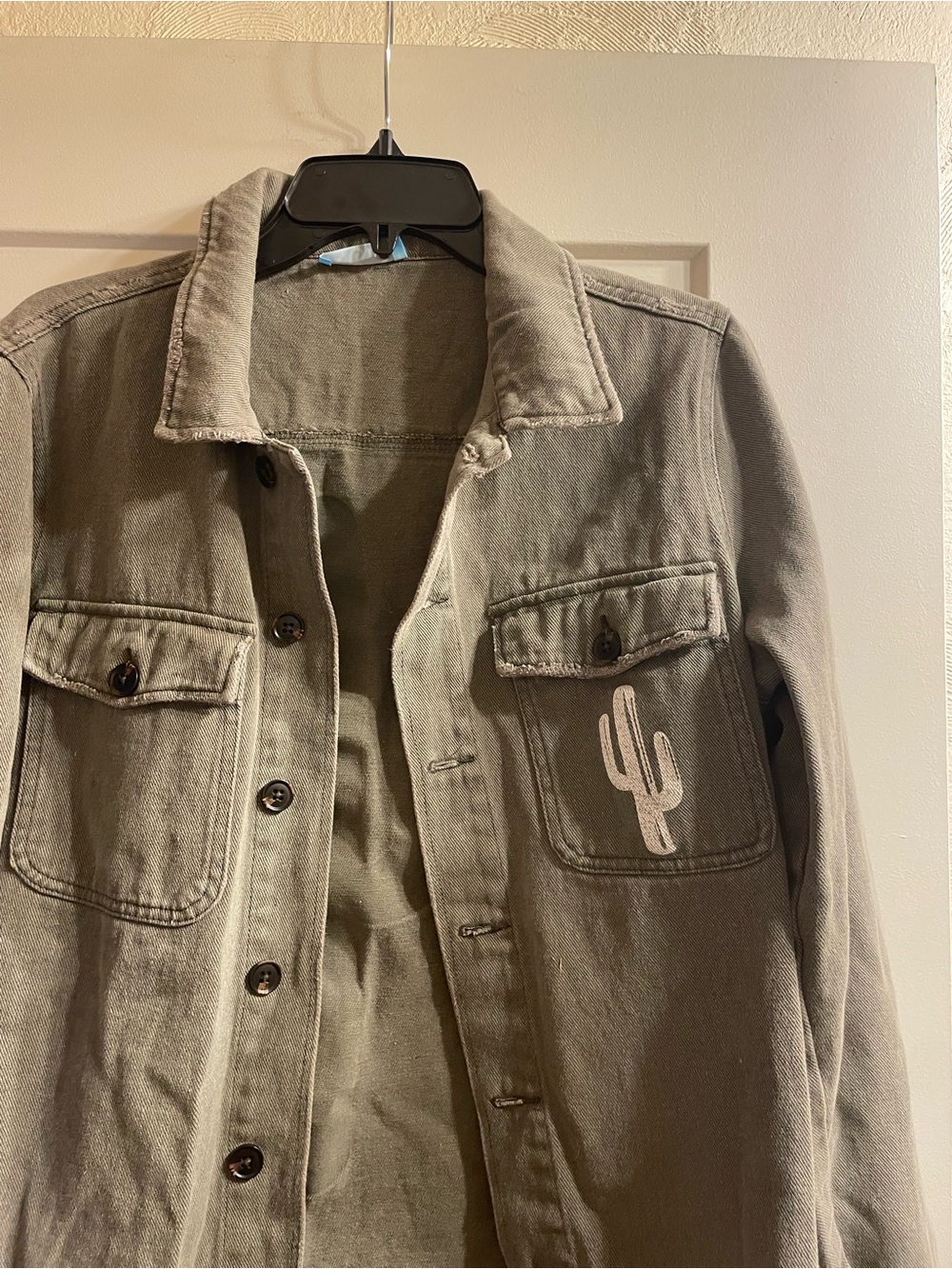 Cargo Jacket - Picture 3 of 4